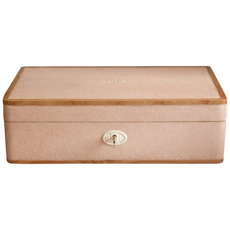 CONTEMPORARY SHAGREEN PALE PINK RECTANGULAR BOX – MAISON NURITA