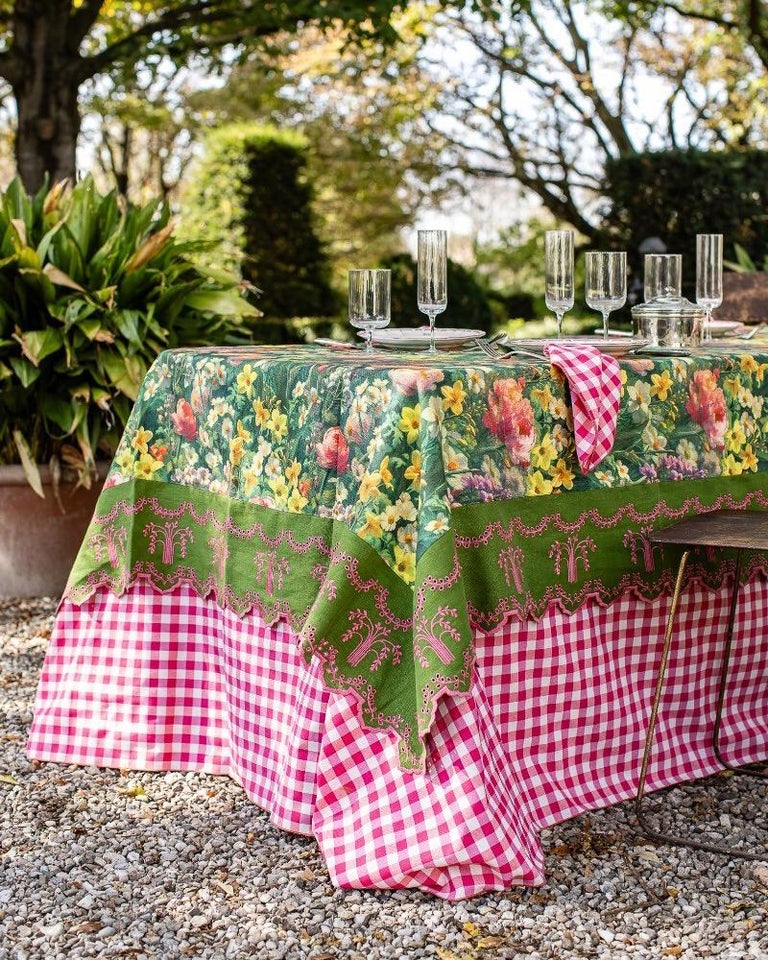 CONTEMPORARY MULTICOLOUR LINEN TABLECLOTH WITH EMBROIDERED BORDER - 6' X 13'