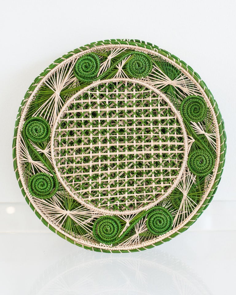 CONTEMPORARY SET OF 8 HANDWOVEN NATURAL AND GREEN RATTAN PLACEMATS