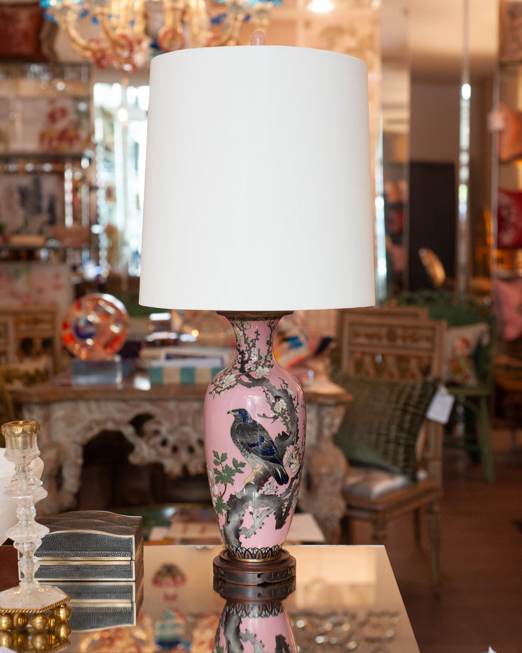 ANTIQUE JAPANESE PAIR OF PORCELAIN LAMPS WITH WHITE LINEN SHADES
