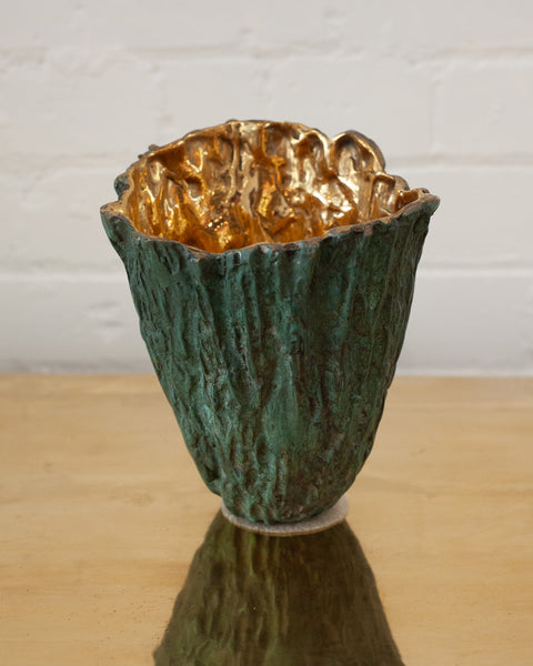 CONTEMPORARY GREEN PATINATED BRASS WOOD BARK VASE WITH POLISHED BRASS INTERIOR