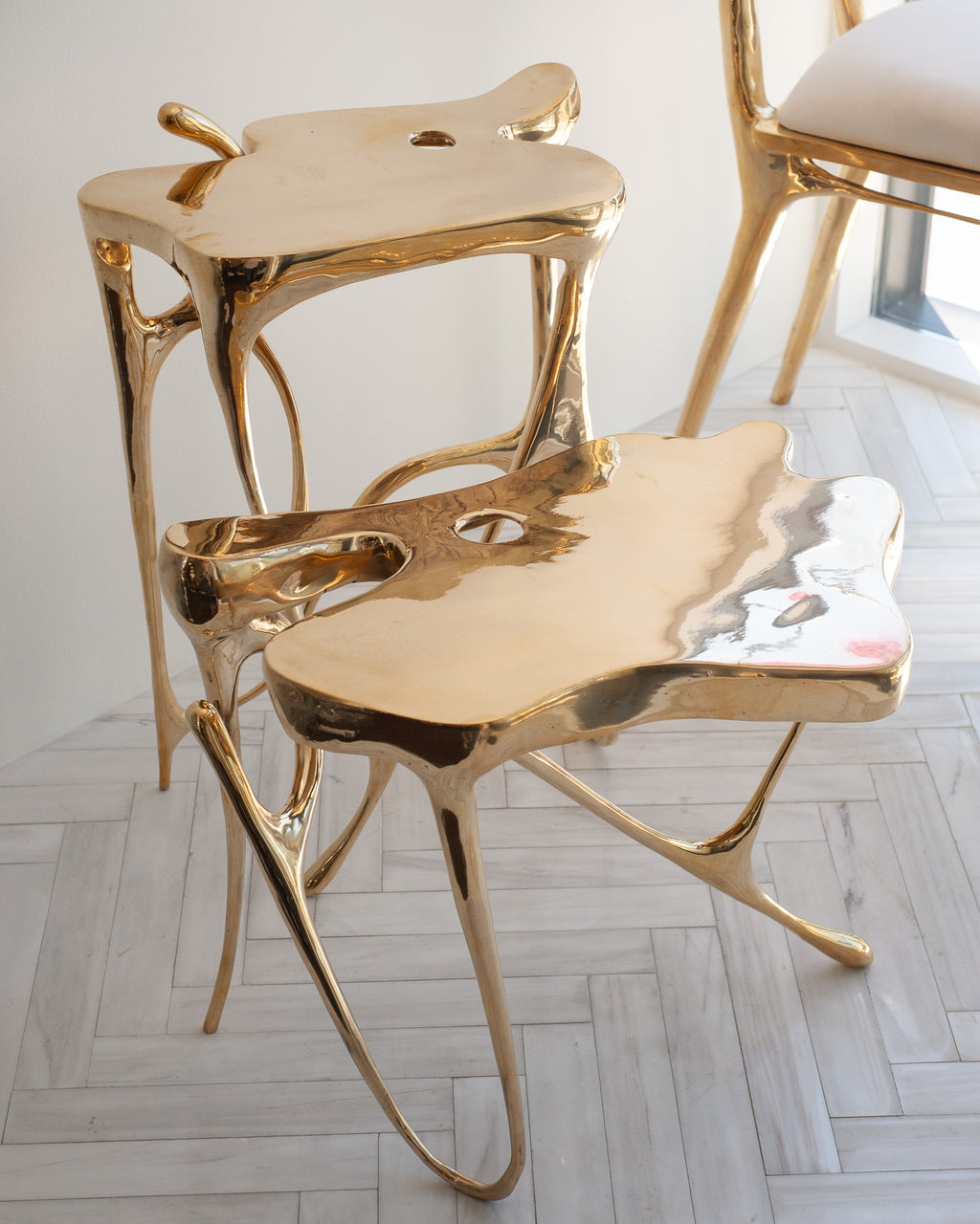 CONTEMPORARY POLISHED CAST BRASS SCULPTURAL SIDE TABLE