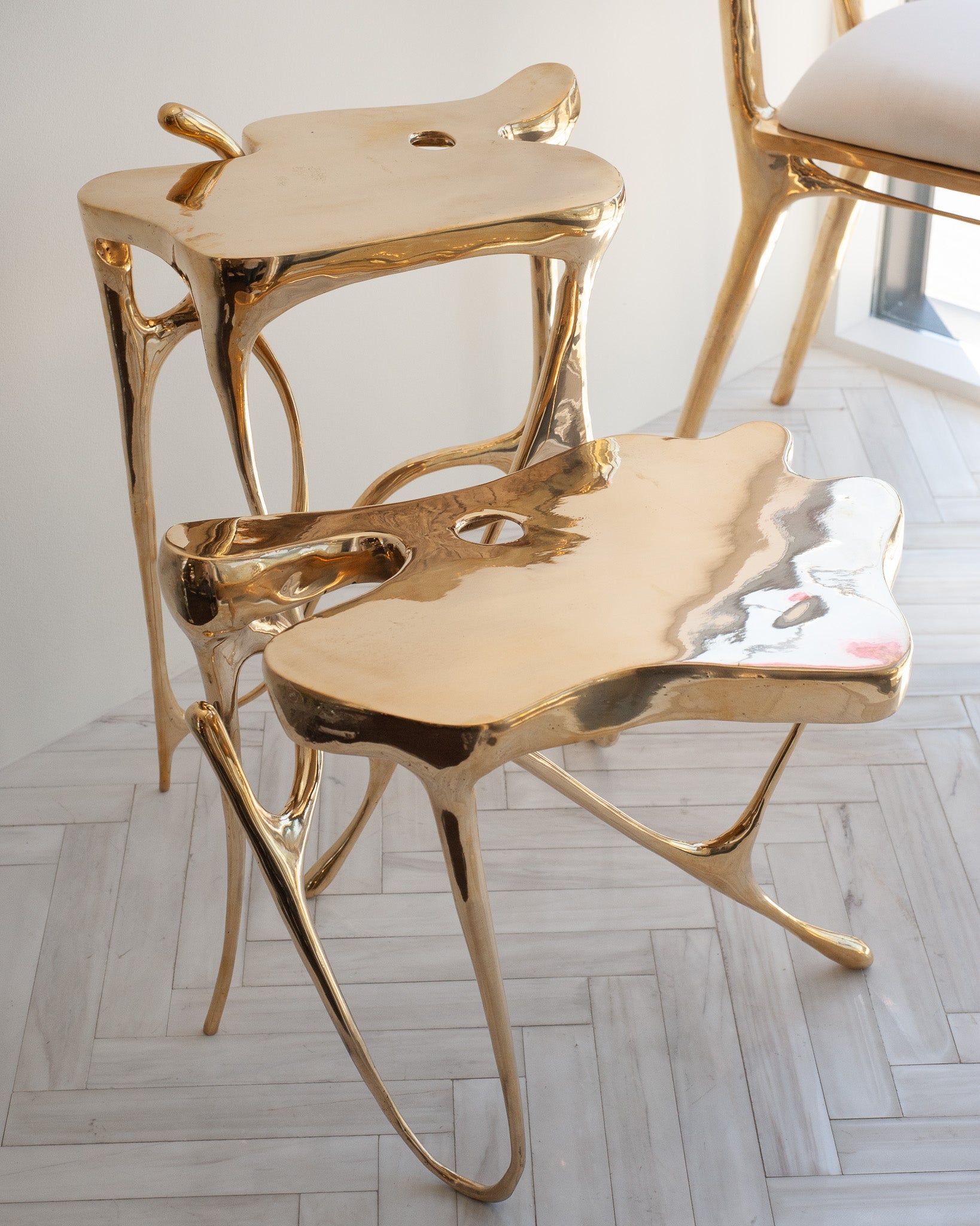 CONTEMPORARY POLISHED CAST BRASS SCULPTURAL SIDE TABLE