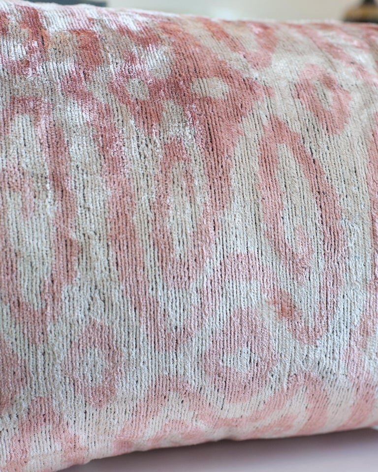 CONTEMPORARY GRAND SCALE SOFT PINK AND SILVER SILK VELVET PILLOW