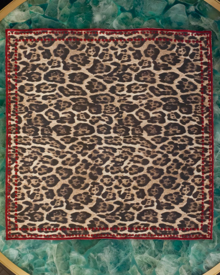 CONTEMPORARY SET OF 6 LEOPARD LINEN NAPKINS WITH EMBROIDERED EDGE