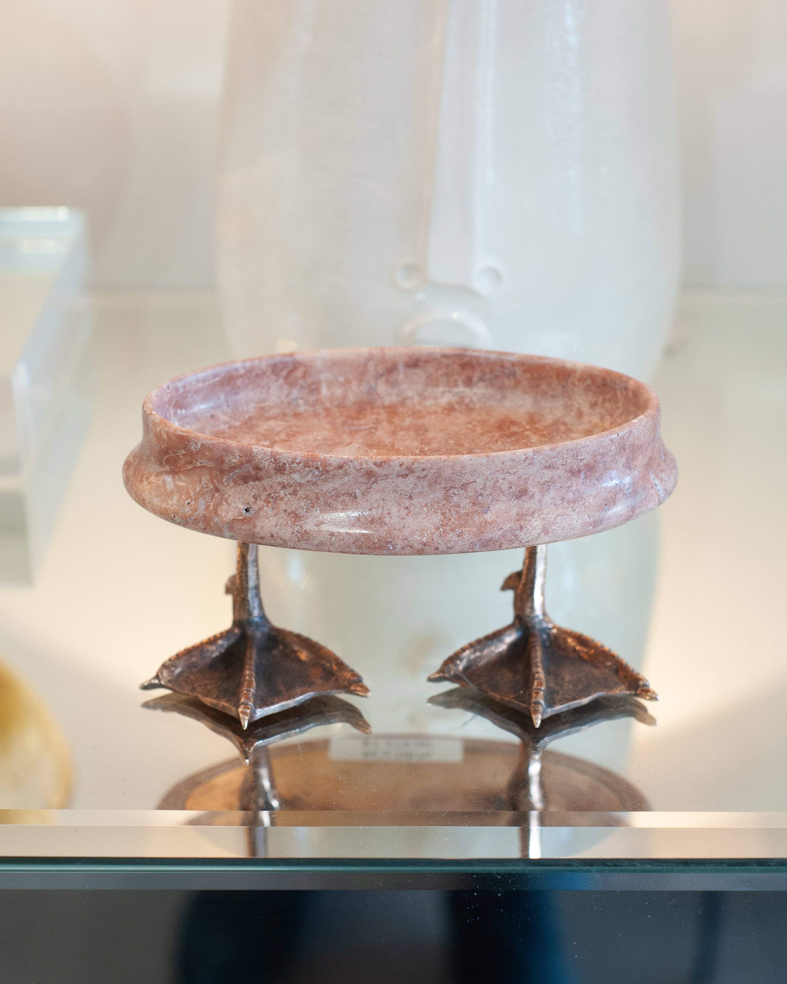 CONTEMPORARY PINK TRAVERTINE DISH WITH CAST BRONZE DUCK FEET