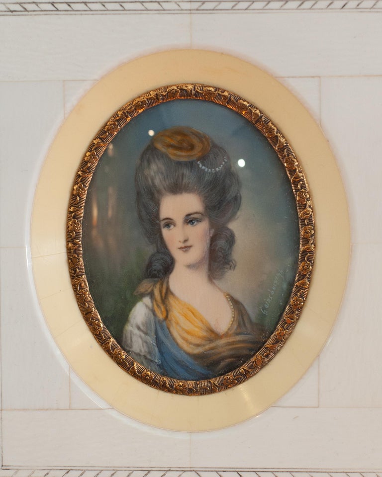 ANTIQUE MINIATURE PORTRAIT OF NOBLEWOMAN