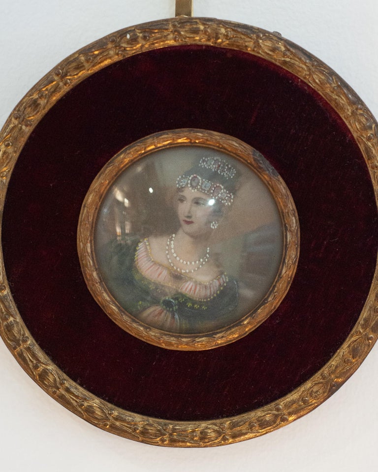 ANTIQUE MINIATURE PORTRAIT OF A NOBLEWOMAN IN BRONZE MOUNT FRAME