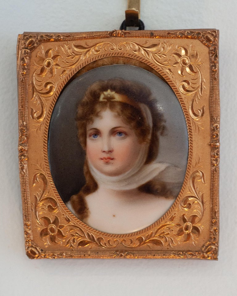 ANTIQUE MINIATURE PORTRAIT OF QUEEN LOUISE OF PRUSSIA