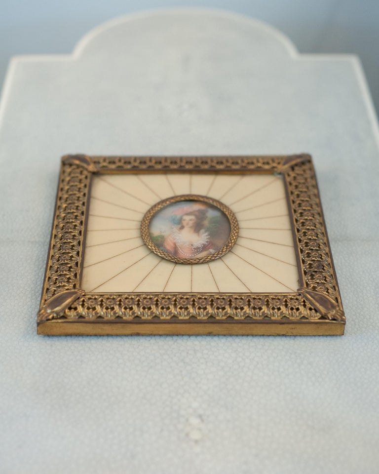ANTIQUE MINIATURE PORTRAIT OF A NOBLEWOMAN IN BRONZE MOUNT FRAME