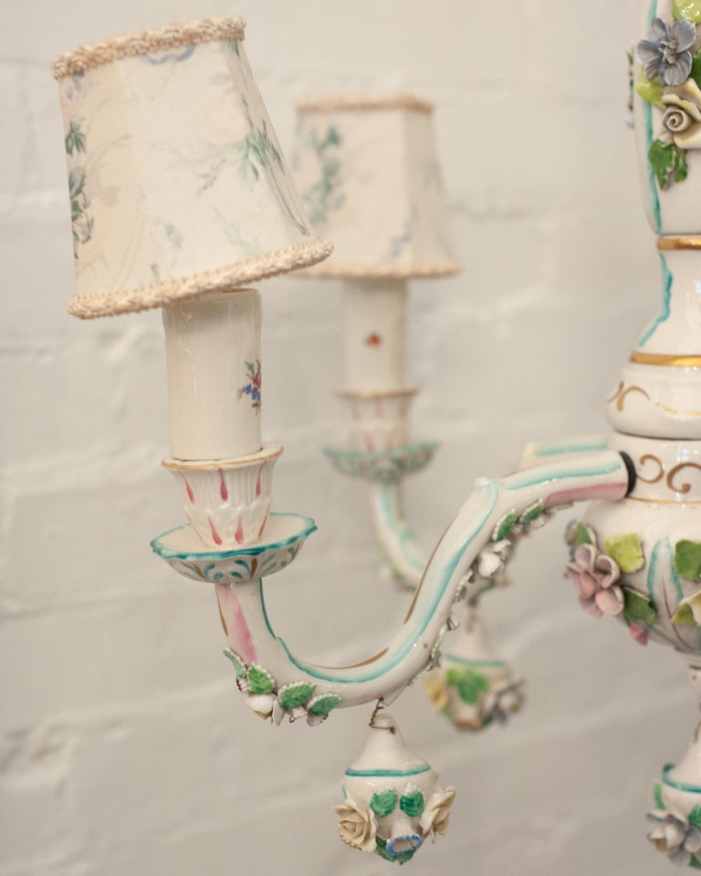 ANTIQUE MEISSEN-STYLE 5 ARM GLAZED PORCELAIN CHANDELIER WITH PORCELAIN FLORALS