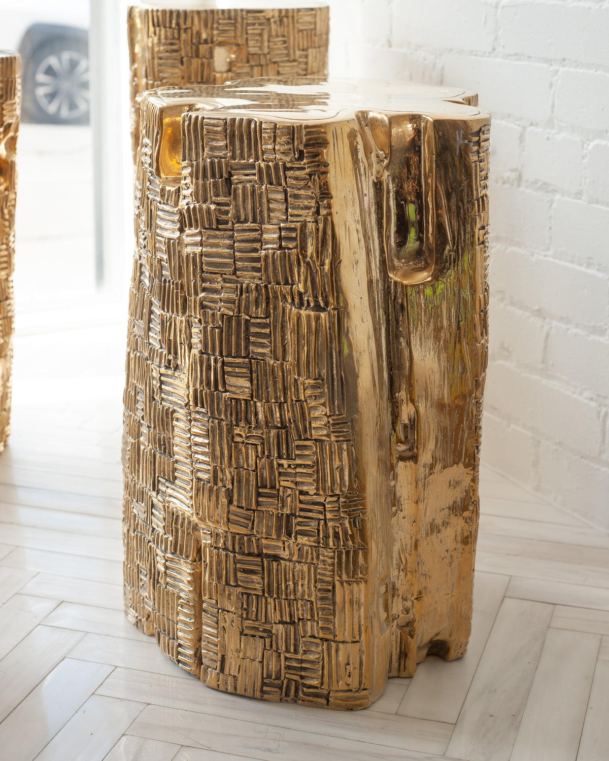 CONTEMPORARY POLISHED AND TEXTURED CAST BRASS SCULPTURAL LARGE LOG TABLE