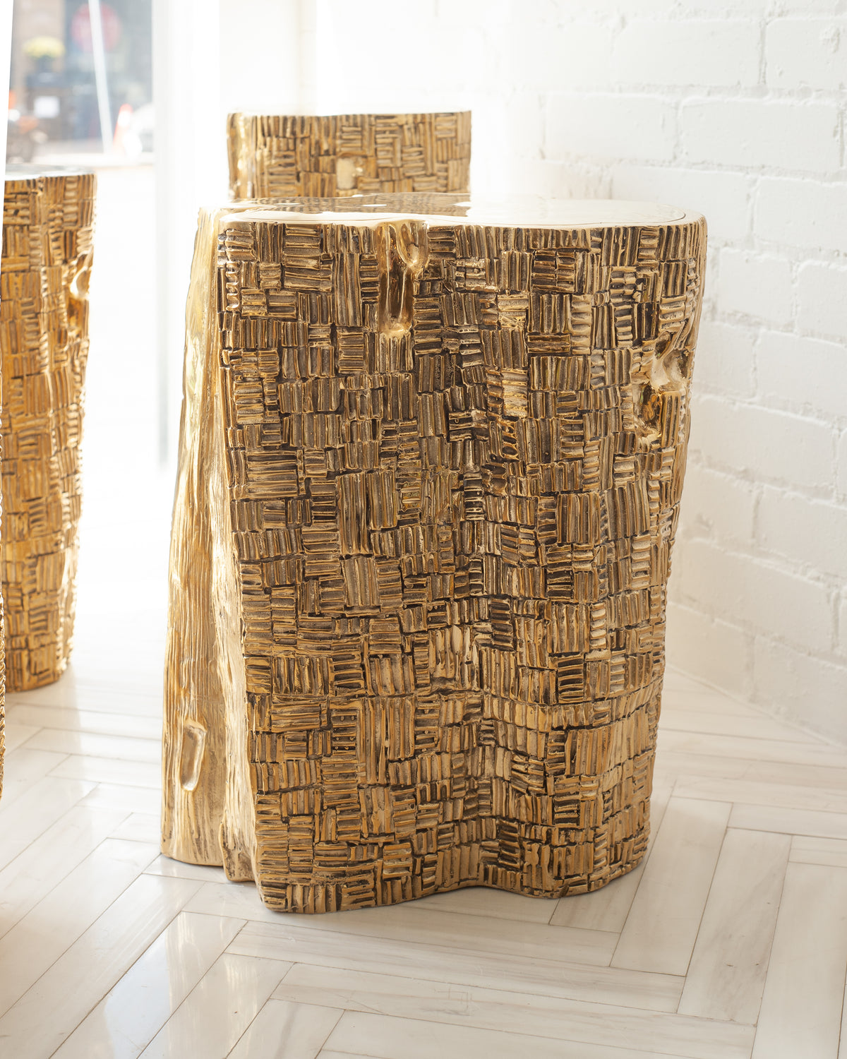 CONTEMPORARY POLISHED AND TEXTURED CAST BRASS SCULPTURAL LARGE LOG TABLE