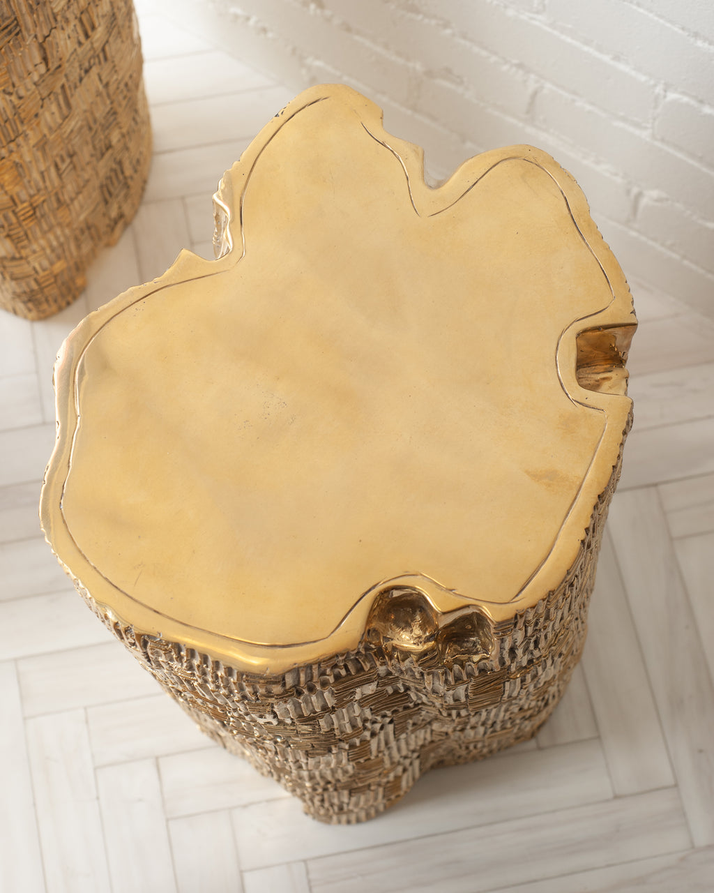 CONTEMPORARY POLISHED AND TEXTURED CAST BRASS SCULPTURAL LARGE LOG TABLE