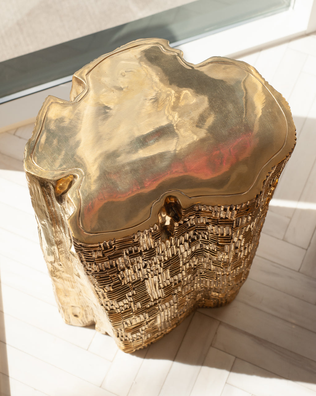 CONTEMPORARY POLISHED AND TEXTURED CAST BRASS SCULPTURAL LARGE LOG TABLE