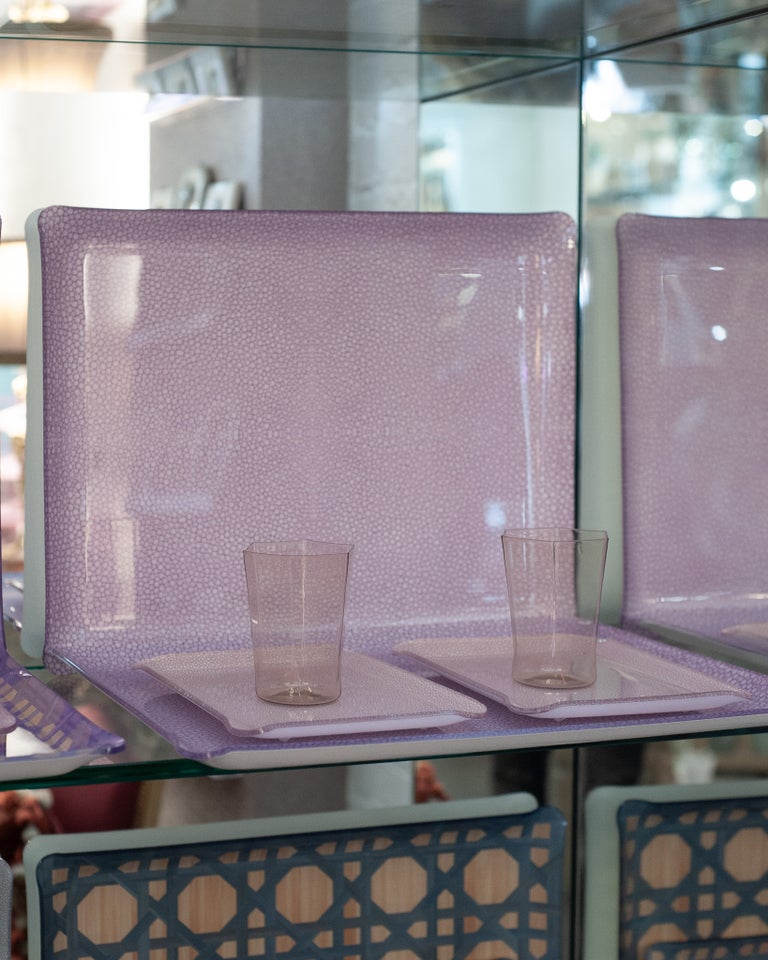 CONTEMPORARY SHAGREEN PRINT ACRYLIC SERVING TRAY IN LILAC