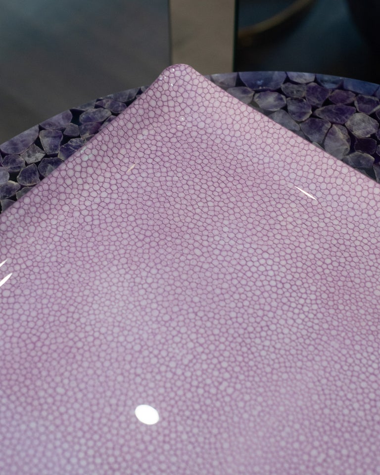 CONTEMPORARY SHAGREEN PRINT ACRYLIC SERVING TRAY IN LILAC