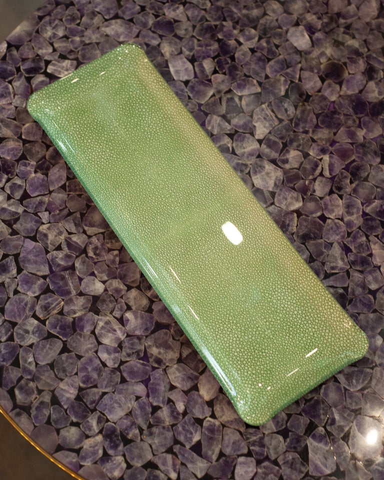 CONTEMPORARY SHAGREEN PRINT ACRYLIC LONG TRAY IN GREEN