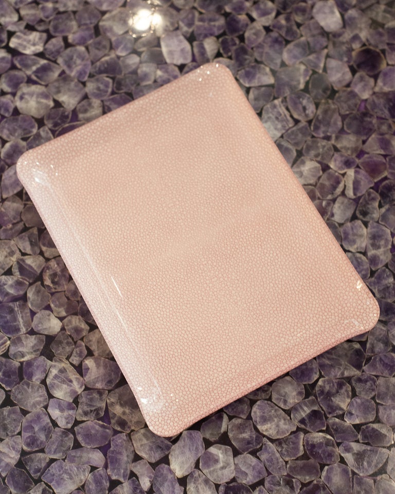 CONTEMPORARY SHAGREEN PRINT ACRYLIC SMALL TRAY IN PINK