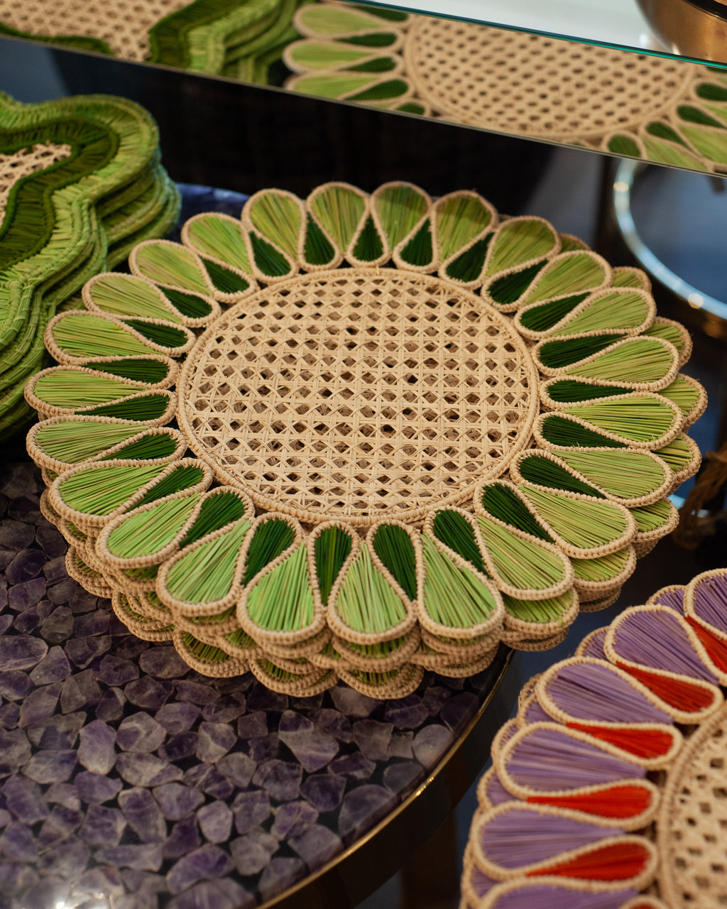 CONTEMPORARY SET OF 8 HANDWOVEN NATURAL RATTAN FEATHER PLACEMATS