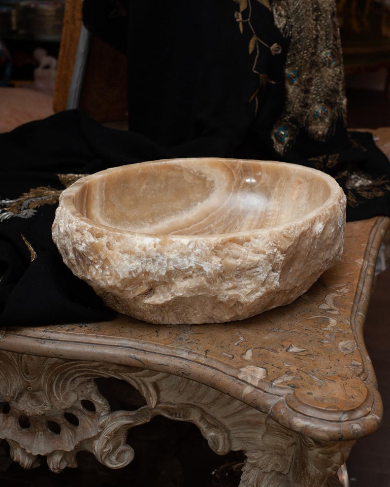 CONTEMPORARY MASSIVE RAW EDGE BANDED ONYX BOWL