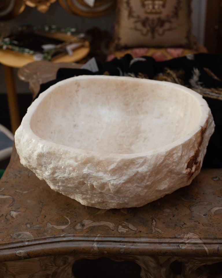 CONTEMPORARY MASSIVE RAW EDGE BANDED ONYX BOWL