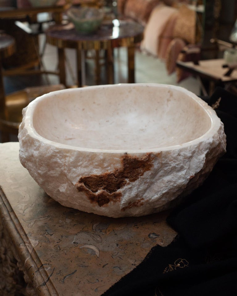 CONTEMPORARY MASSIVE RAW EDGE BANDED ONYX BOWL