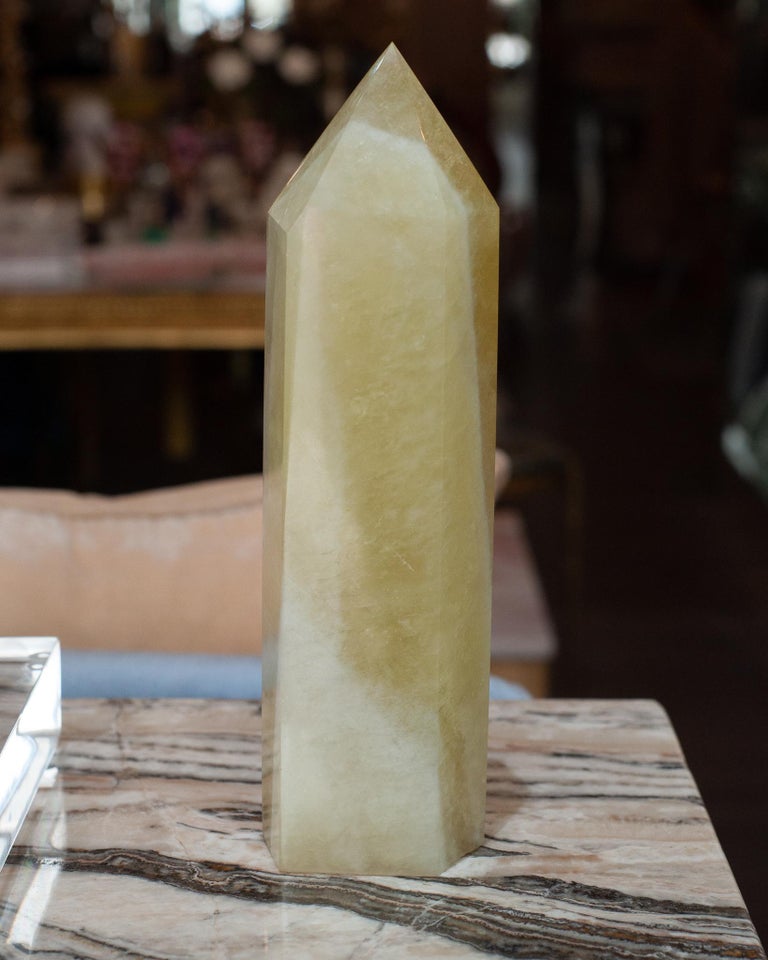 CONTEMPORARY MEDIUM GREEN ONYX OBELISK / CRYSTAL POINT