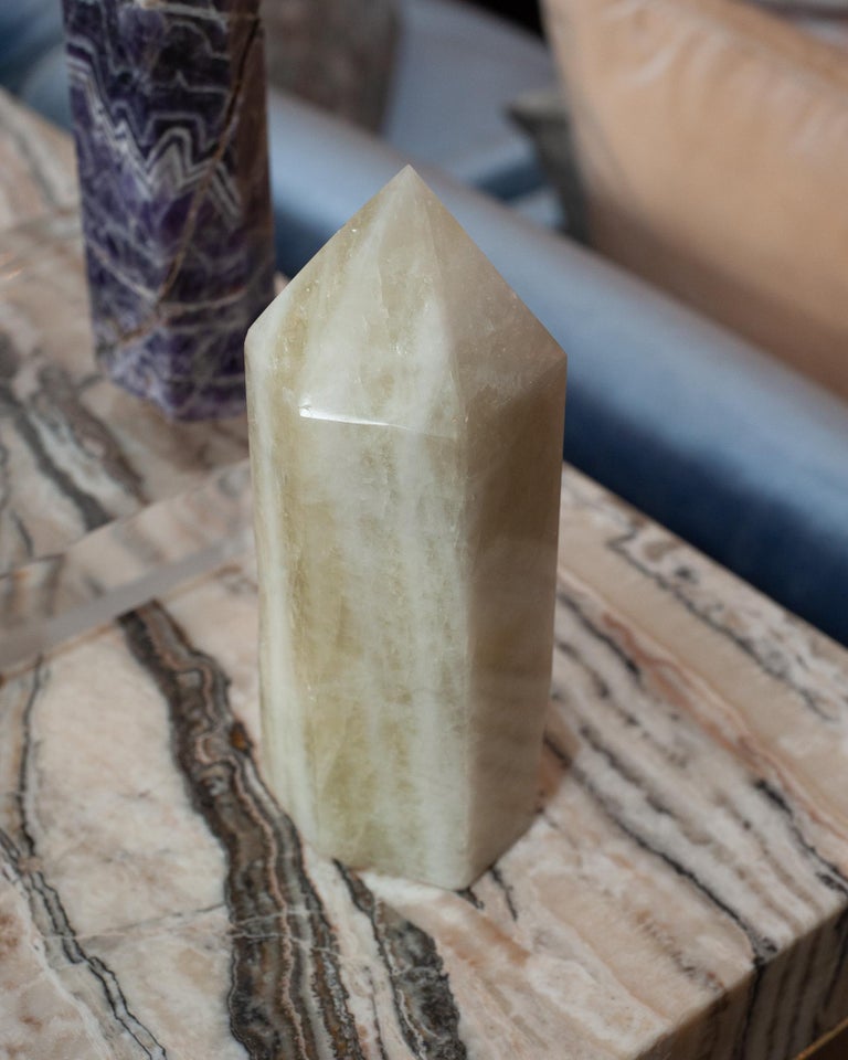 CONTEMPORARY SMALL GREEN ONYX OBELISK / CRYSTAL POINT