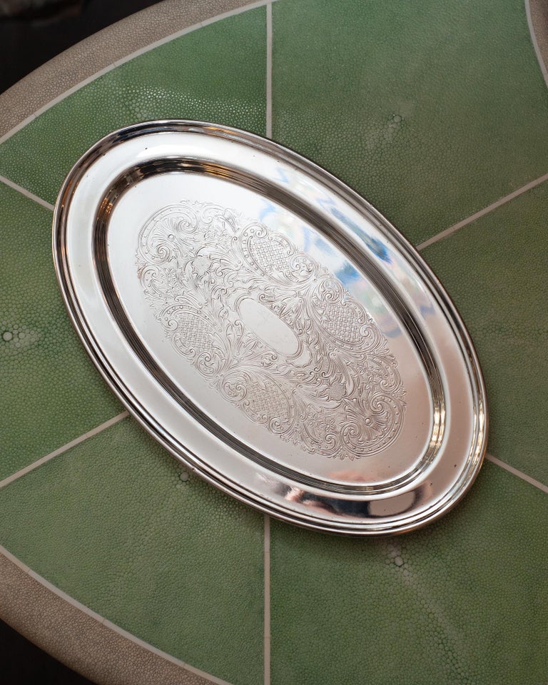 ANTIQUE MEDIUM VIKING SILVER SILVER-PLATE OVAL SERVING TRAY