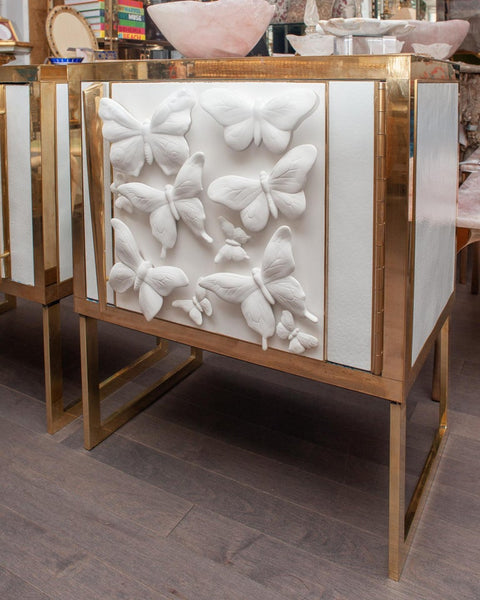 CONTEMPORARY PAIR OF GLASS AND BRASS NIGHTSTANDS WITH MID CENTURY BUTTERFLY PORCELAIN PANELS