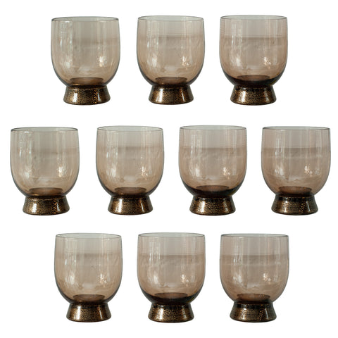 CONTEMPORARY SET OF 10 BELL SHAPED MURANO TUMBLERS IN SMOKE WITH GOLD LEAF BASE