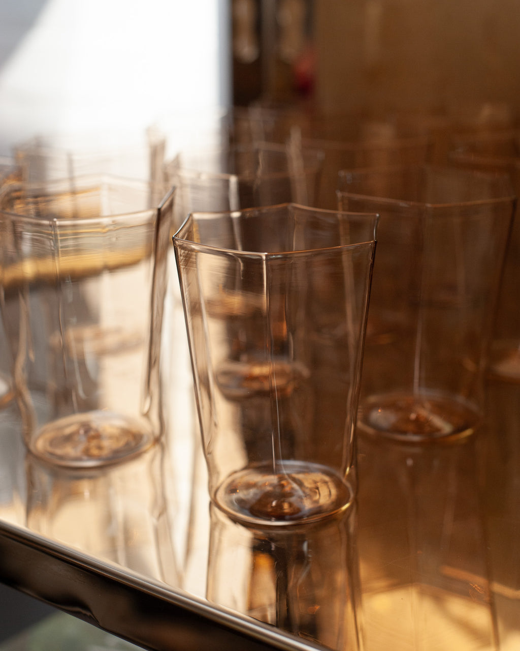 CONTEMPORARY SET OF 12 HEXAGONAL MURANO GLASS TUMBLERS