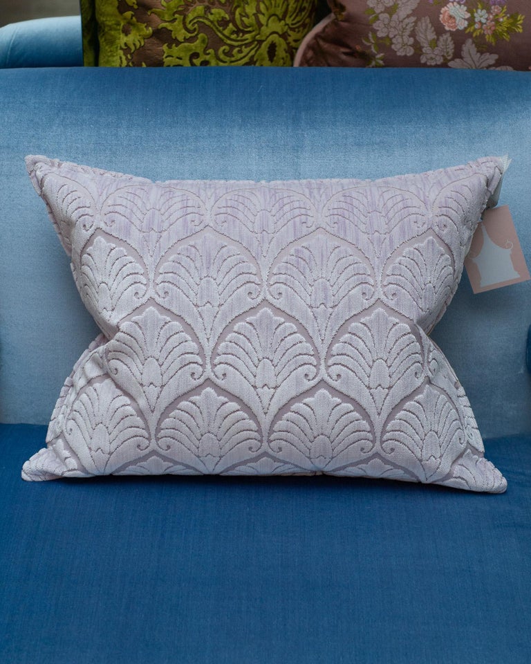 CONTEMPORARY BEVILACQUA LILAC SILK VELVET PILLOWS IN PALMYA PATTERN