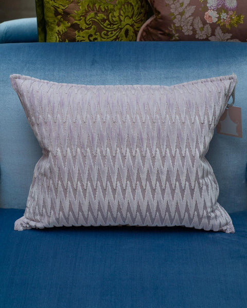 CONTEMPORARY BEVILACQUA LILAC SILK VELVET PILLOWS IN ZIG ZAG PATTERN