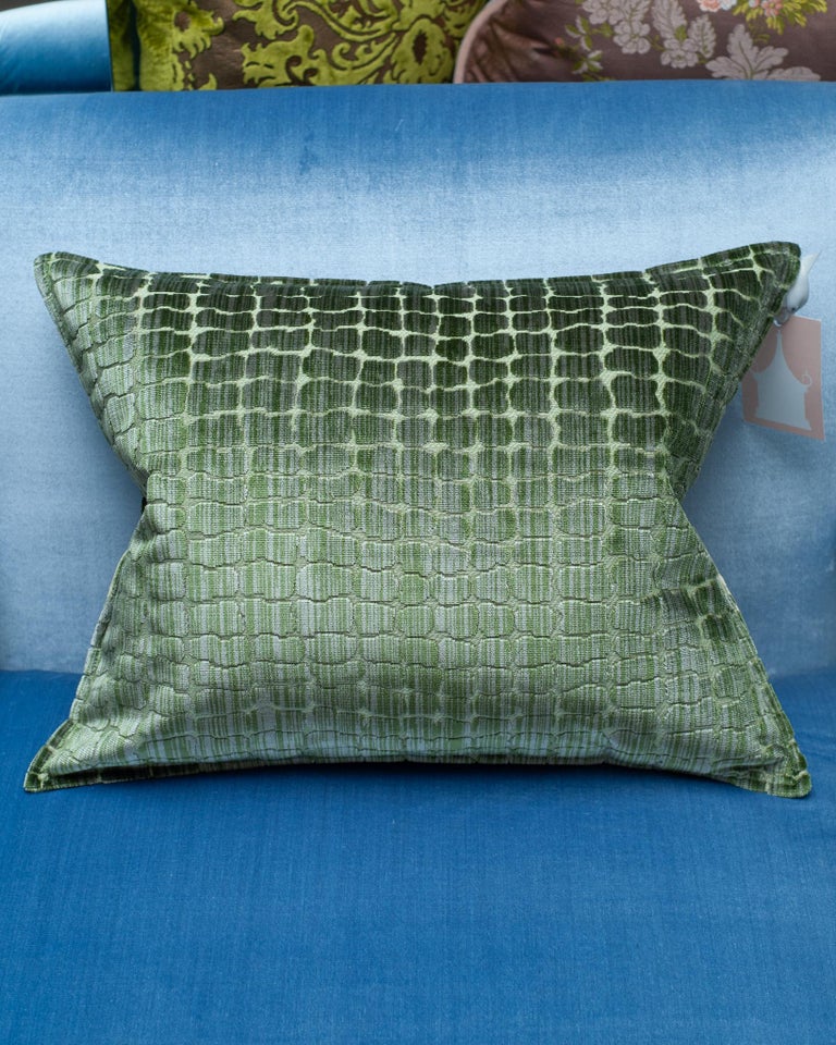 CONTEMPORARY BEVILACQUA GREEN SILK VELVET PILLOWS IN CROCODILE PATTERN