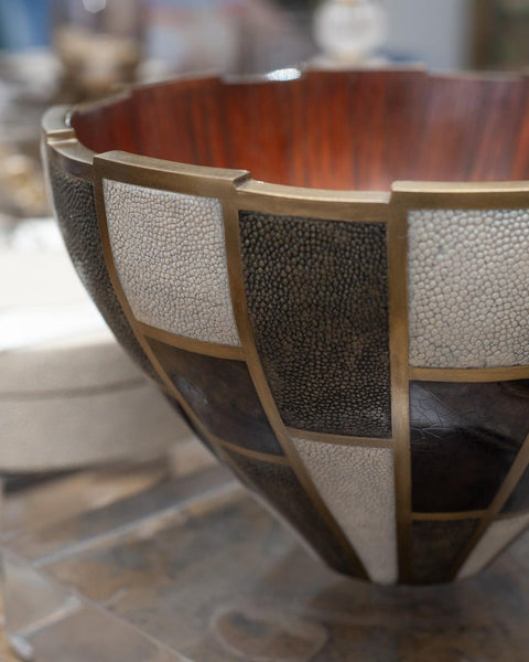 CONTEMPORARY R & Y AUGOUSTI BOWL WITH INLAID SHAGREEN, PENSHELL AND BRASS