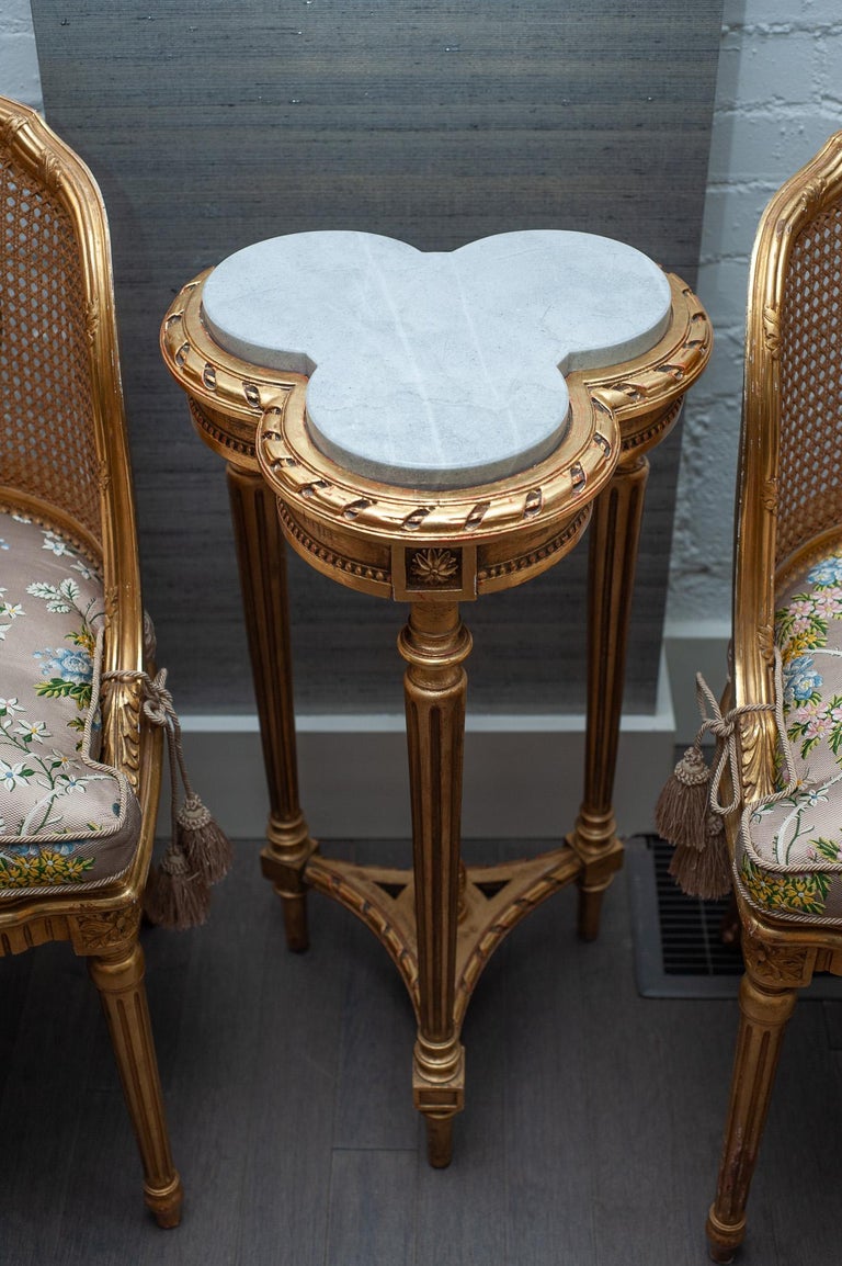 ANTIQUE FRENCH NAPOLEON III TREFOIL GILTWOOD TABLE WITH NEW MARBLE TOP