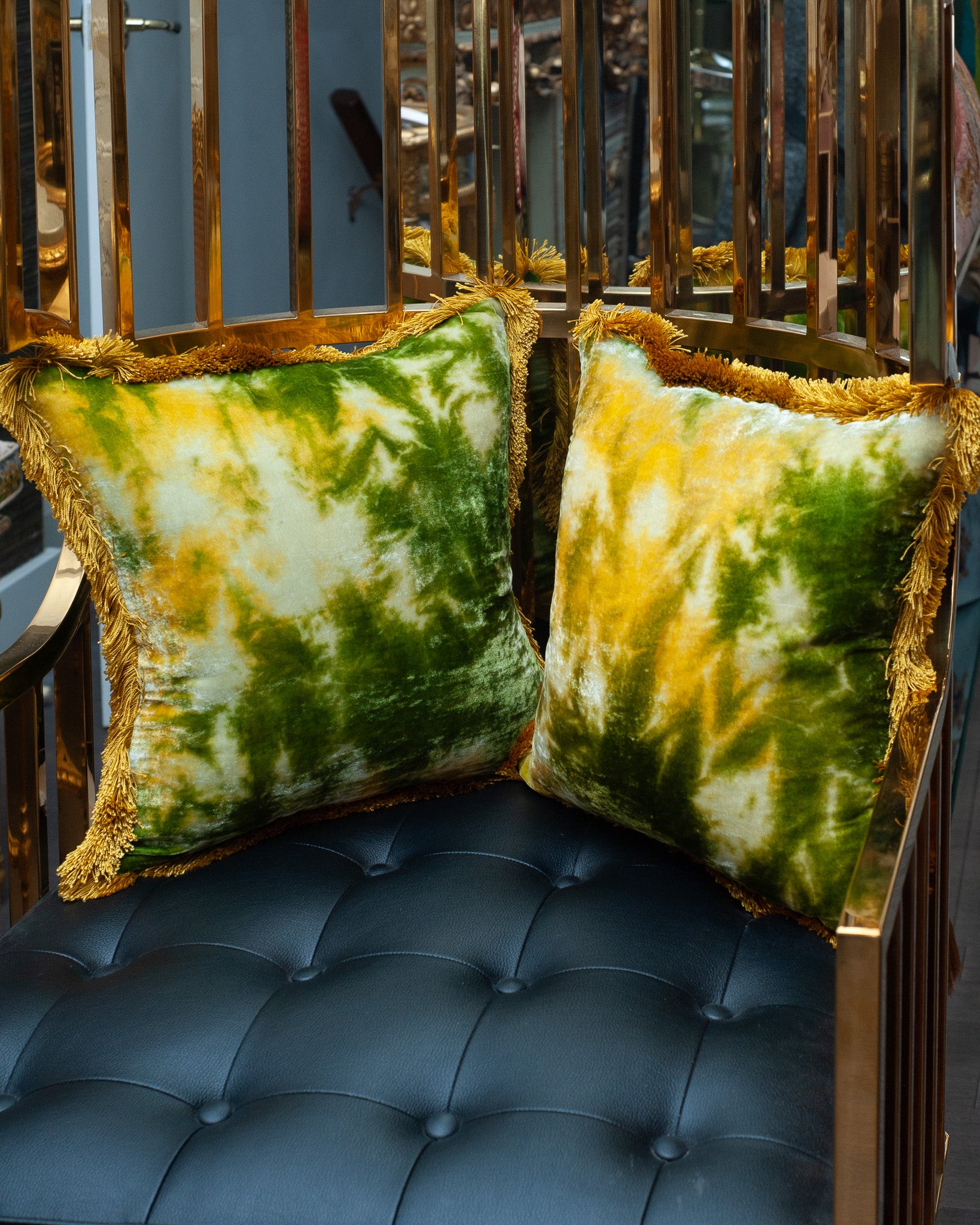 YELLOW GREEN SILK VELVET PILLOW WITH GOLDEN FRINGE