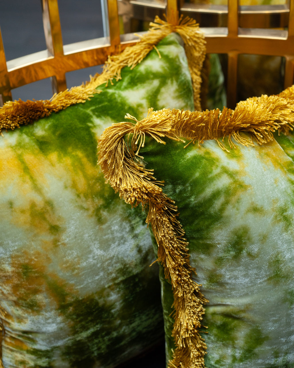 YELLOW GREEN SILK VELVET PILLOW WITH GOLDEN FRINGE