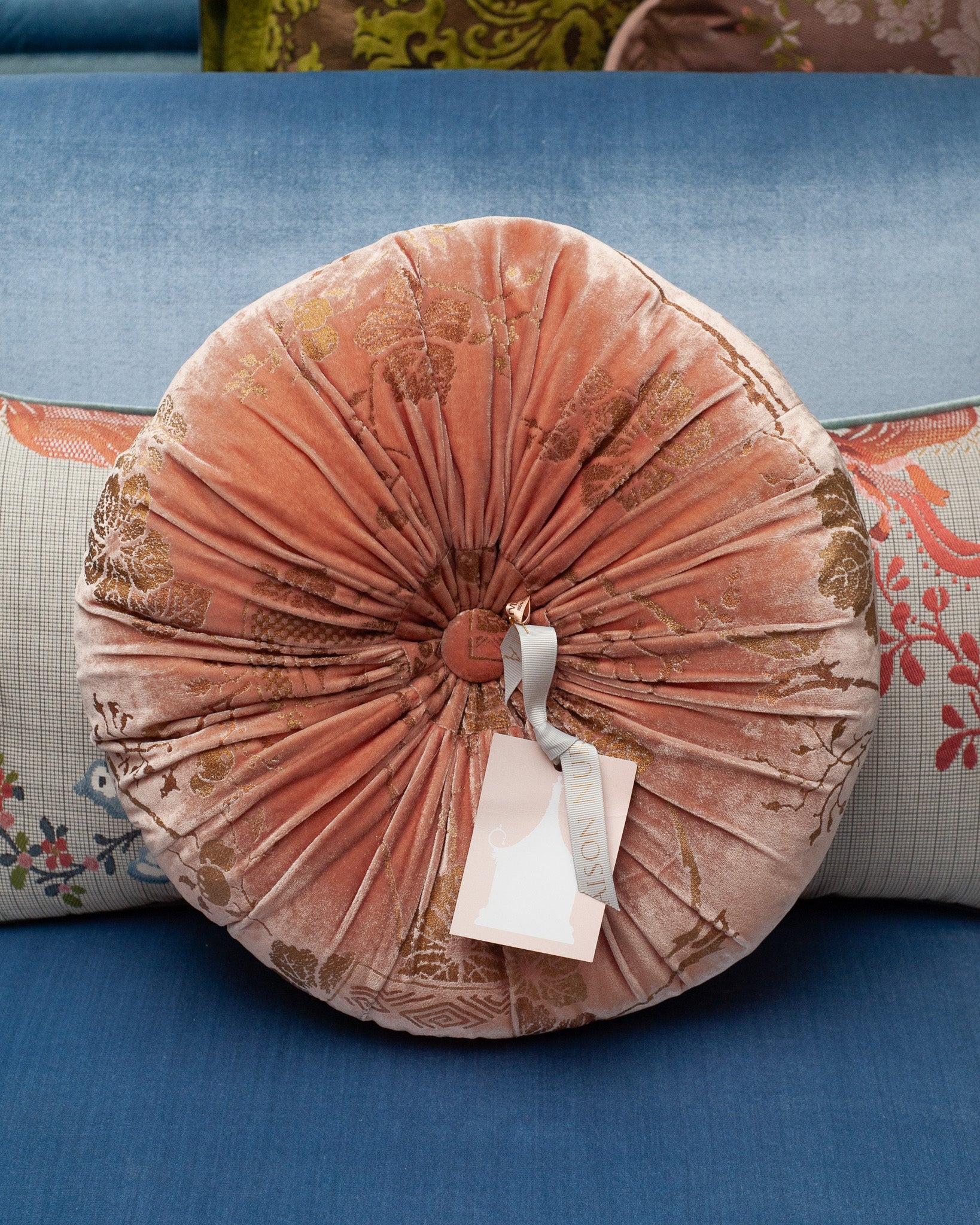 ROUND PINK & GOLD VENETIA STUDIUM VELVET PILLOW