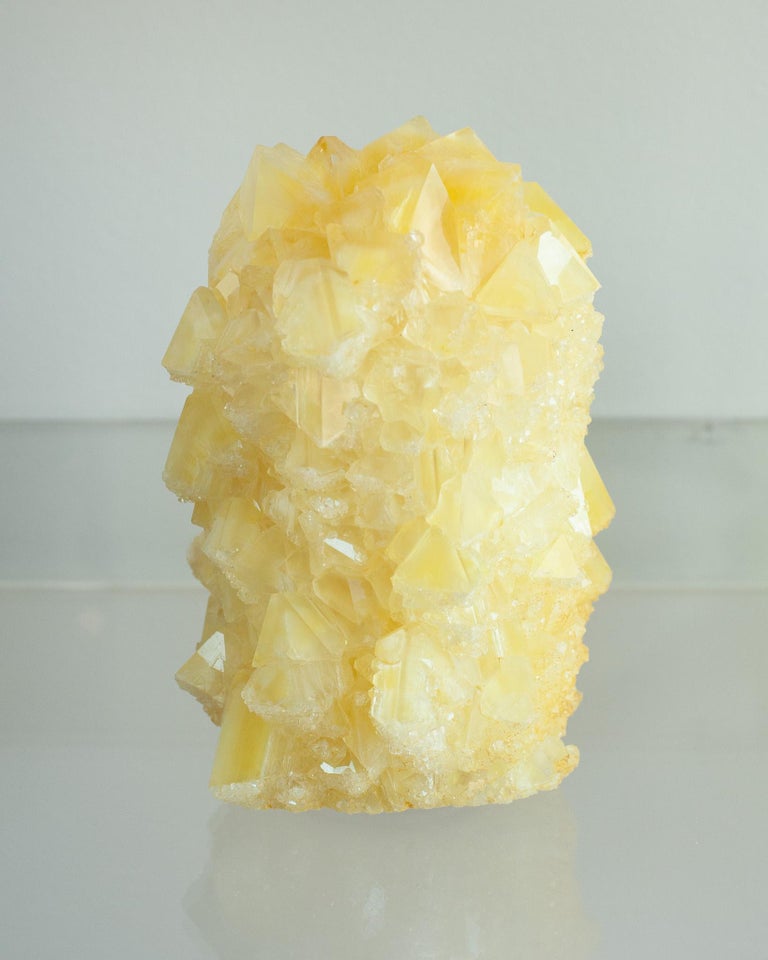 CONTEMPORARY CRYSTALLIZED VASE IN YELLOW BY ISAAC MONTÉ, NETHERLANDS