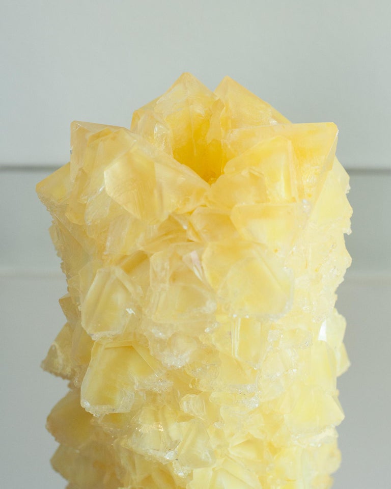 CONTEMPORARY CRYSTALLIZED VASE IN YELLOW BY ISAAC MONTÉ, NETHERLANDS