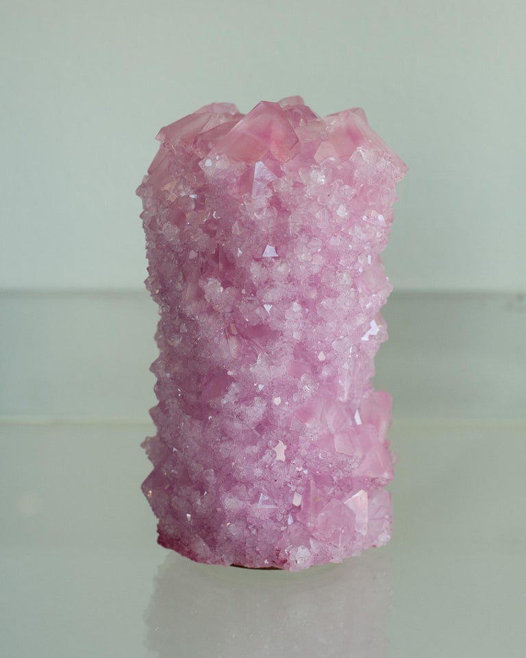 CONTEMPORARY CRYSTALLIZED VASE IN PINK BY ISAAC MONTÉ, NETHERLANDS