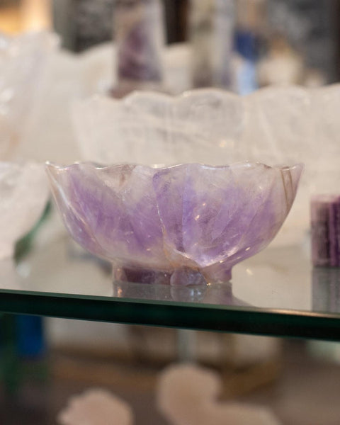 CONTEMPORARY SMALL SCALLOPED AMETHYST CRYSTAL BOWL WITH FOOT