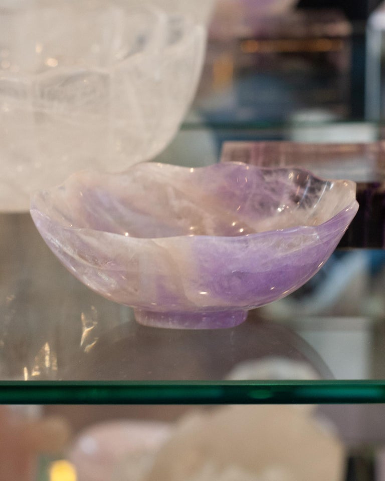 CONTEMPORARY SMALL SCALLOPED AMETHYST CRYSTAL BOWL WITH FOOT