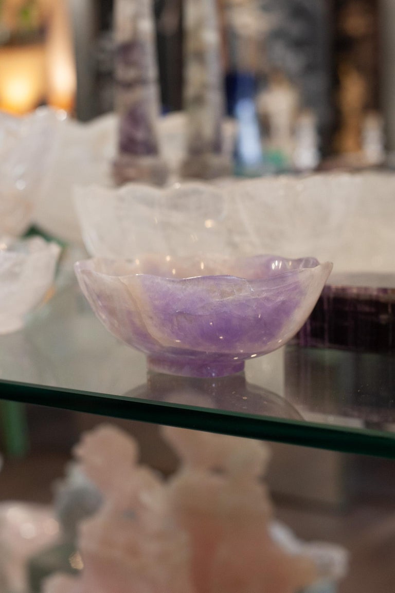 CONTEMPORARY SMALL SCALLOPED AMETHYST CRYSTAL BOWL WITH FOOT