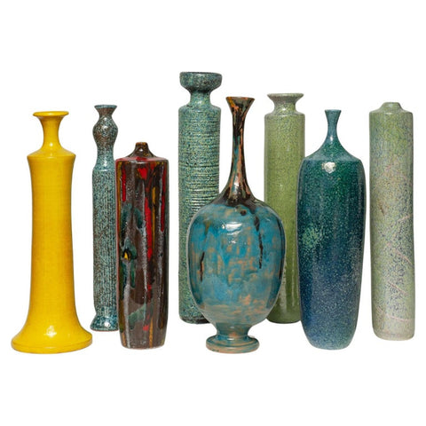 CONTEMPORARY SET OF 8 ITALIAN MID CENTURY-INSPIRED GLAZED CERAMIC VASES