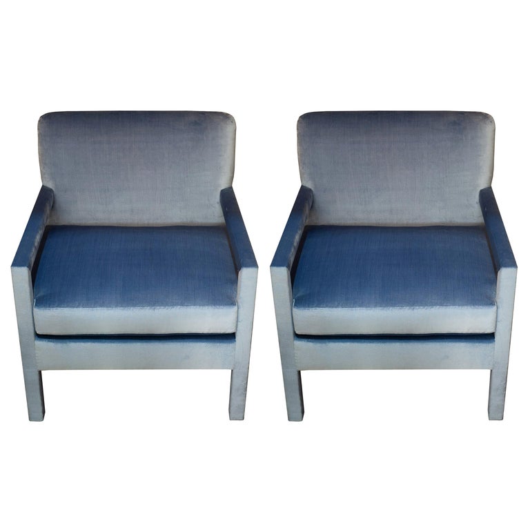 PAIR OF STUDIO MAISON NURITA PARSONS CHAIR UPHOLSTERED IN DELFT SILK VELVET