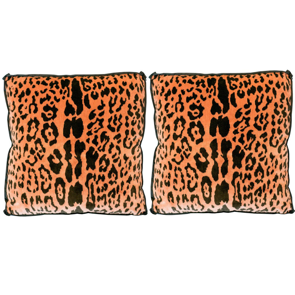 PAIR OF STUDIO MAISON NURITA BOX PILLOW IN BEVILACQUA CORAL LEOPARD VELVET WITH SATIN TRIM